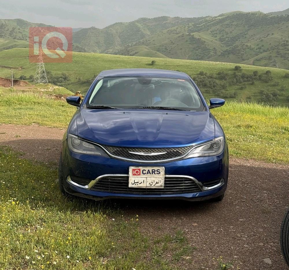 Chrysler 200